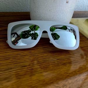 White Square Sunglasses 😎
